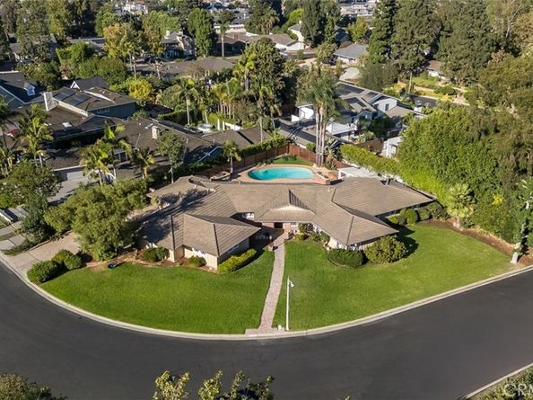 1430 La Perla Avenue, Long Beach CA 90815