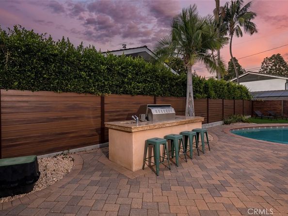 1430 La Perla Avenue, Long Beach CA 90815