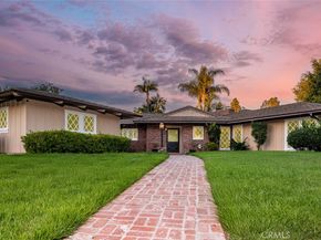 1430 La Perla Avenue, Long Beach CA 90815