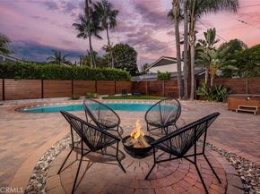 1430 La Perla Avenue, Long Beach CA 90815
