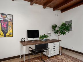 1430 La Perla Avenue, Long Beach CA 90815
