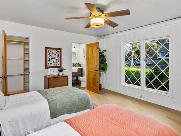 1430 La Perla Avenue, Long Beach CA 90815