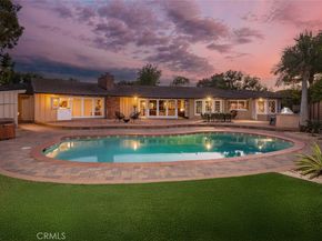 1430 La Perla Avenue, Long Beach CA 90815