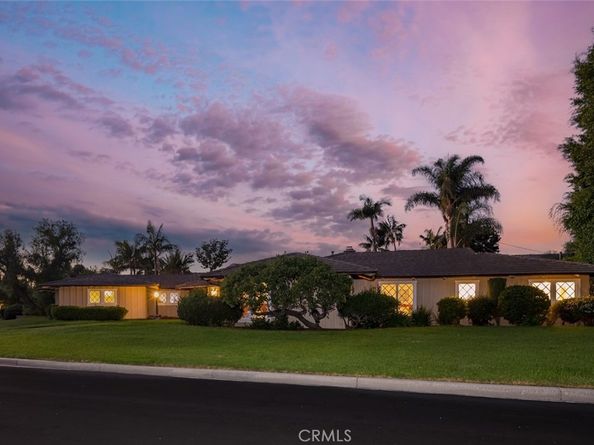 1430 La Perla Avenue, Long Beach CA 90815