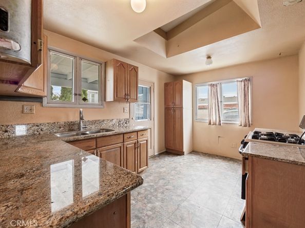 16412 Bixler Avenue, Paramount CA 90723