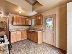 16412 Bixler Avenue, Paramount CA 90723
