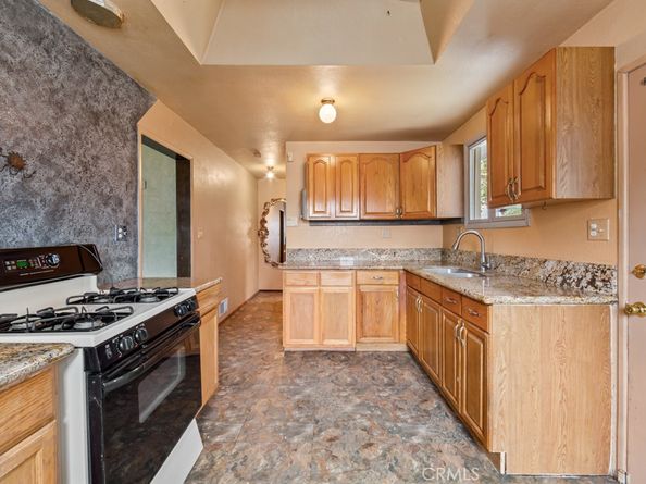 16412 Bixler Avenue, Paramount CA 90723