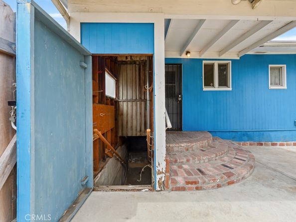 16412 Bixler Avenue, Paramount CA 90723