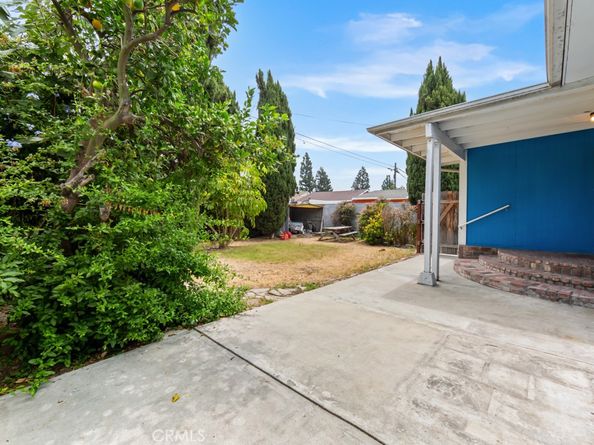 16412 Bixler Avenue, Paramount CA 90723