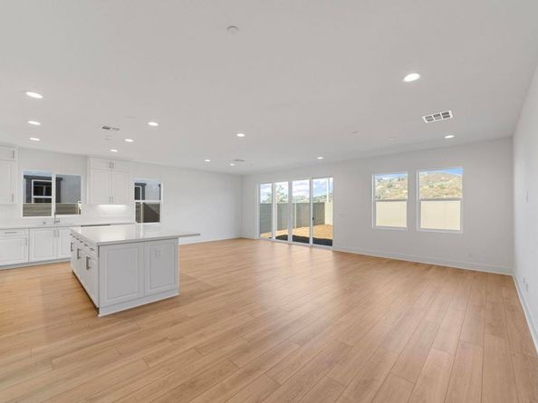 3501 Foxley Dr, Escondido CA 92027