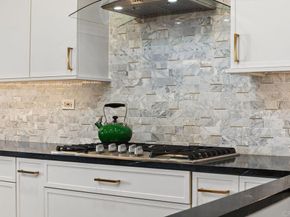 7039 Whitewater Street, Carlsbad CA 92011
