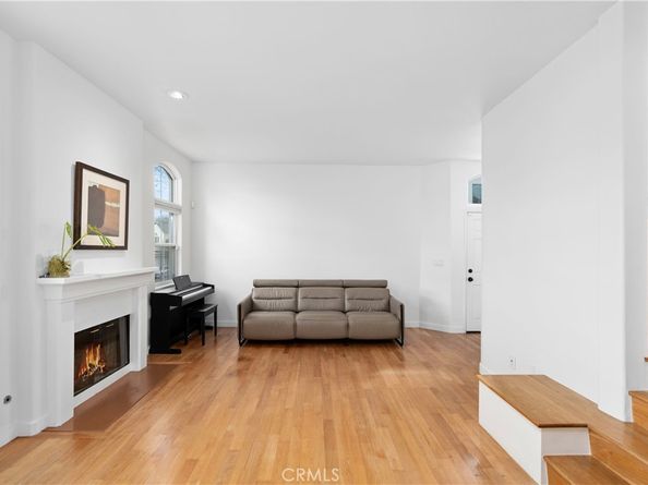 1733 Armacost Avenue 1, Los Angeles CA 90025