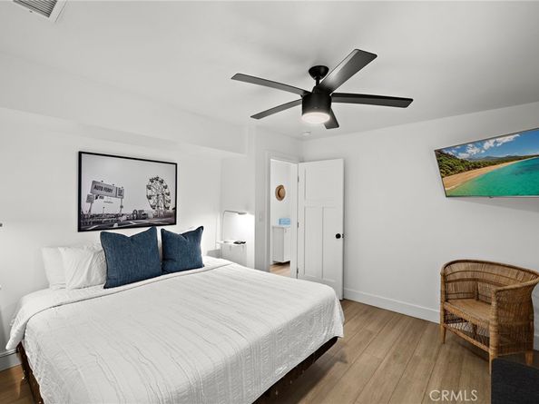 207 40th Street, Newport Beach CA 92663