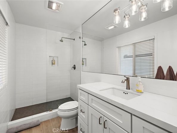 207 40th Street, Newport Beach CA 92663