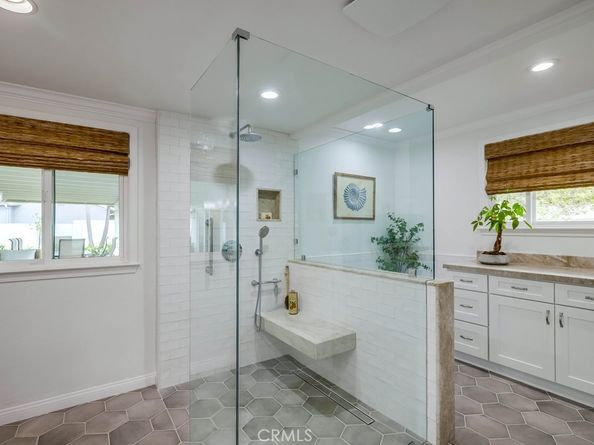 2879 Club House Rd, Costa Mesa CA 92626