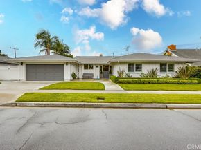 2879 Club House Rd, Costa Mesa CA 92626