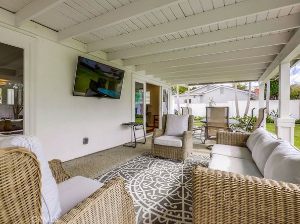 2879 Club House Rd, Costa Mesa CA 92626