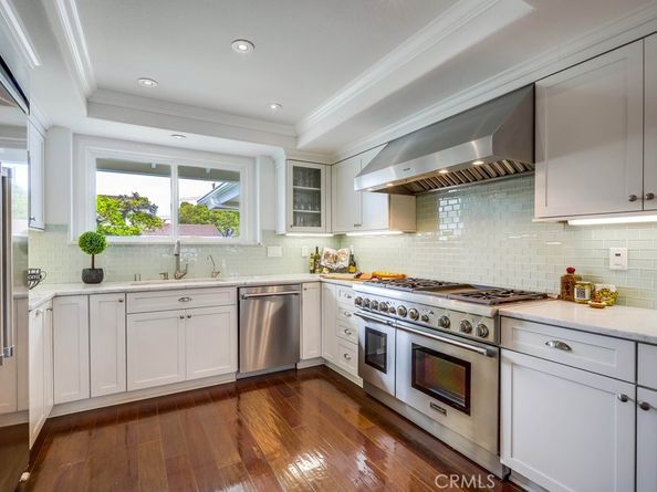 2879 Club House Rd, Costa Mesa CA 92626