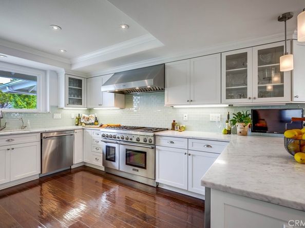 2879 Club House Rd, Costa Mesa CA 92626