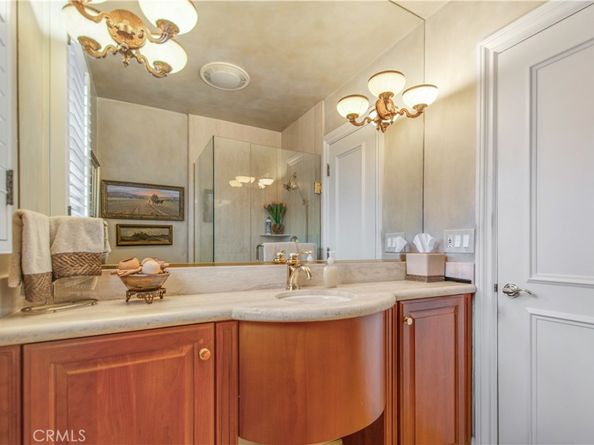 5585 E Corso Di Napoli, Long Beach CA 90803