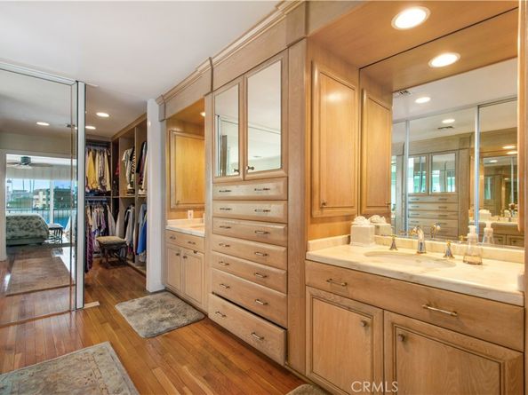 5585 E Corso Di Napoli, Long Beach CA 90803