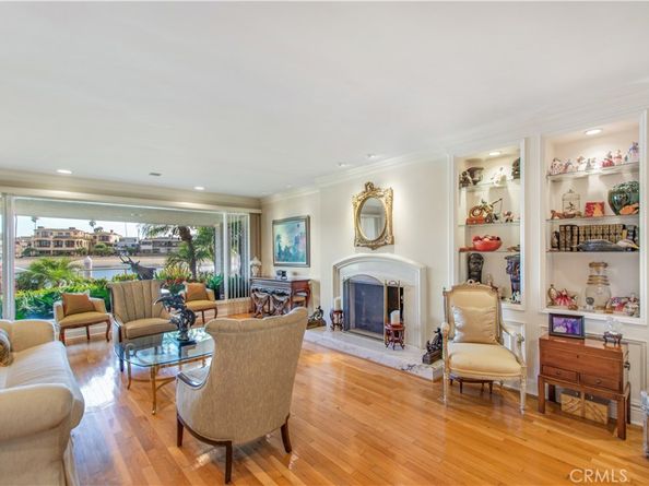 5585 E Corso Di Napoli, Long Beach CA 90803