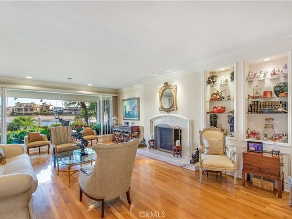 5585 E Corso Di Napoli, Long Beach CA 90803