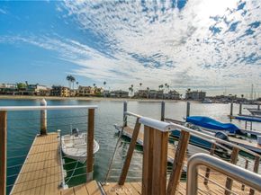 5585 E Corso Di Napoli, Long Beach CA 90803