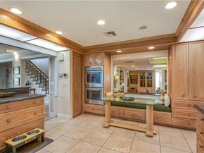 5585 E Corso Di Napoli, Long Beach CA 90803