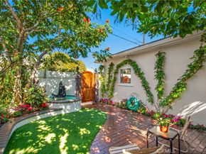 5585 E Corso Di Napoli, Long Beach CA 90803