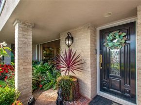 5585 E Corso Di Napoli, Long Beach CA 90803