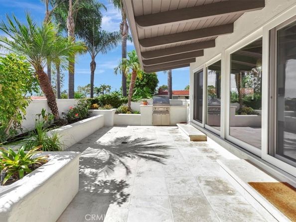 2000 Vista Cajon, Newport Beach CA 92660