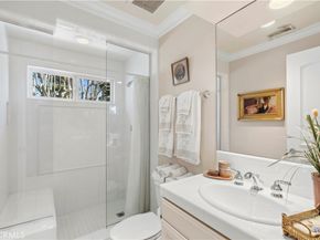 14 Rue Chantilly, Newport Beach CA 92660