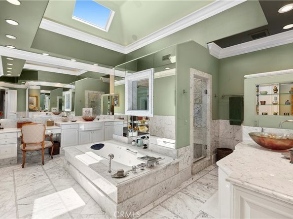 14 Rue Chantilly, Newport Beach CA 92660