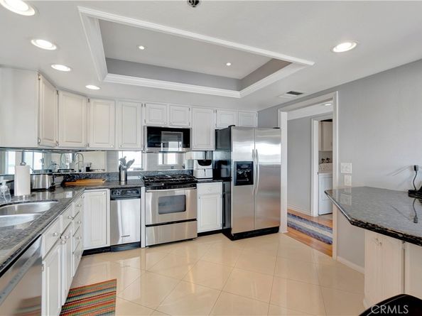 1230 E Ocean Boulevard 201, Long Beach CA 90802