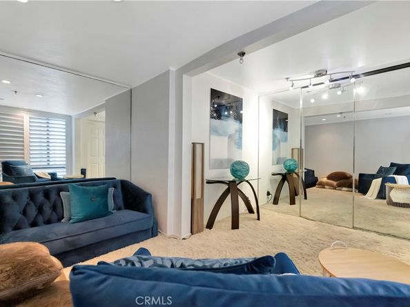 1230 E Ocean Boulevard 201, Long Beach CA 90802