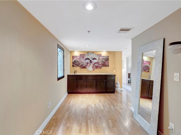 1230 E Ocean Boulevard 201, Long Beach CA 90802