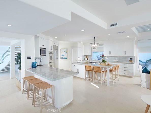 1510 E Oceanfront, Newport Beach CA 92661