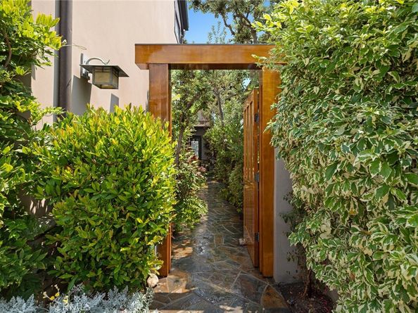 2238 Channel Road, Newport Beach CA 92661