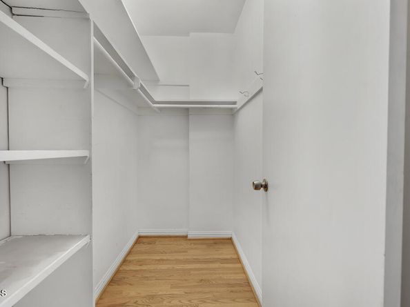 1542 Riverside Drive C, Glendale CA 91201