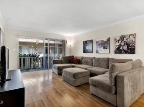 1542 Riverside Drive C, Glendale CA 91201