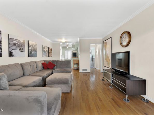 1542 Riverside Drive C, Glendale CA 91201