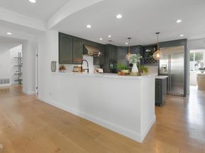 5537 Foothill Drive, Agoura Hills CA 91301