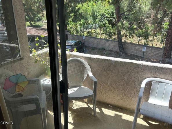 7135 Woodlake Avenue D, Los Angeles CA 91307