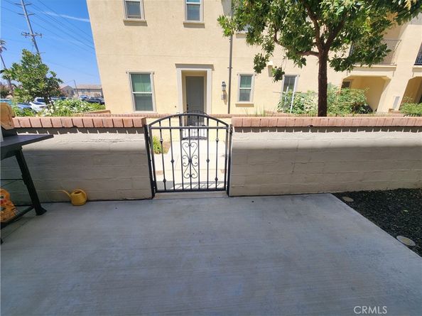 3287 E Wild Horse Privado 13, Ontario CA 91762