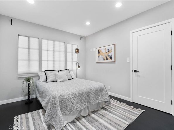 1702 Landis Street, Burbank CA 91504
