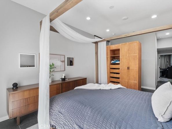 1702 Landis Street, Burbank CA 91504