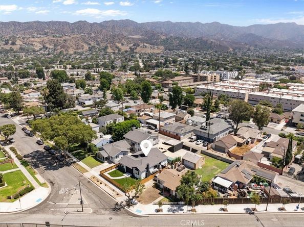 1702 Landis Street, Burbank CA 91504