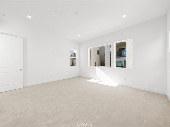 165 Sawbuck, Irvine CA 92618