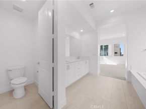 165 Sawbuck, Irvine CA 92618